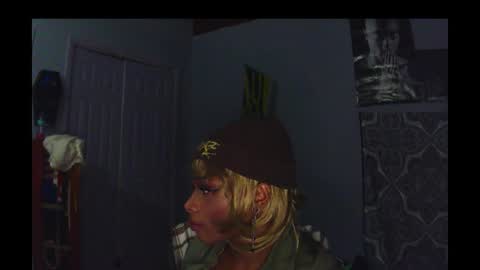 Miss Chocolate online show from 01-21-25, 10:52