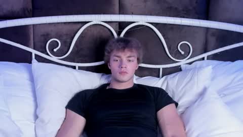 Snapshot of chase_muscular chatting on 09-26-25, 10:41 Chase online show from 09-26-25, 10:41