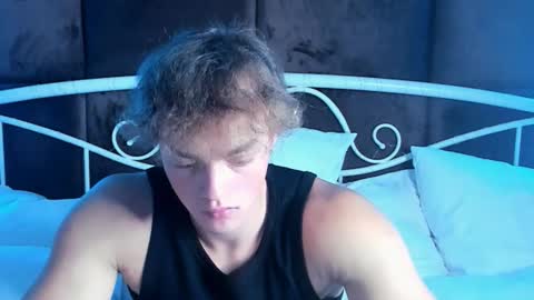 Snapshot of chase_muscular chatting on 10-08-25, 04:15 Chase online show from 10-08-25, 04:15