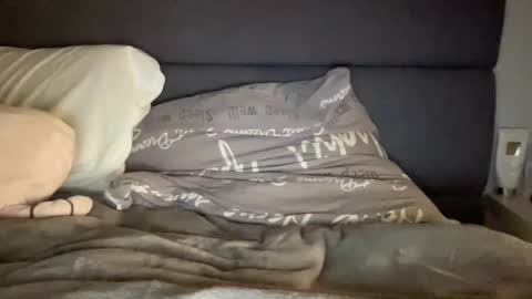 Snapshot of chase_vicky chatting on 11-10-25, 07:46 Vicky online show from 11-10-25, 07:46