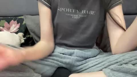 Snapshot of chase_vicky chatting on 12-01-25, 12:15 Vicky online show from 12-01-25, 12:15