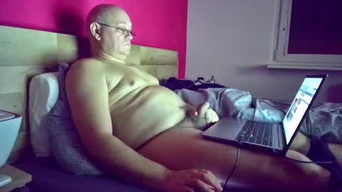 Snapshot of chatskor chatting on 11-15-25, 04:21 Egor Skornyakov online show from 11-15-25, 04:21