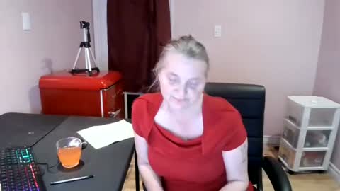 chealsiek online show from 11-07-25, 01:27