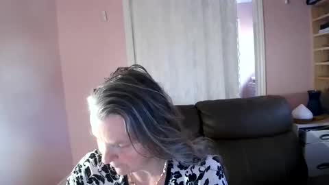 chealsiek online show from 06-08-26, 07:14