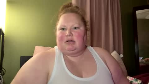 Snapshot of cheekysiren614 chatting on 02-18-25, 02:27 Cheeky Siren online show from 02-18-25, 02:27