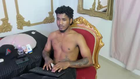 Snapshot of cheeto_333 chatting on 03-06-25, 04:30 Cheeto online show from 03-06-25, 04:30