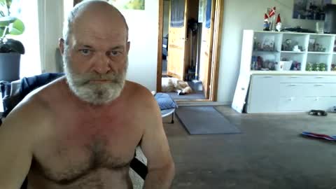 chefben666 online show from 05-07-26, 06:08