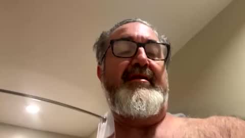 Snapshot of chefsd chatting on 11-09-25, 02:48 Chef online show from 11-09-25, 02:48