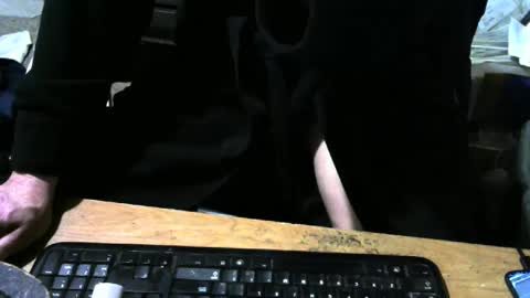 Snapshot of chefy999 chatting on 03-10-25, 08:48 chefy online show from 03-10-25, 08:48