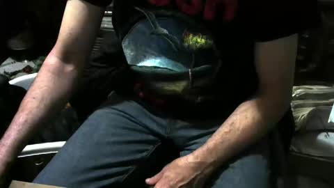 Snapshot of chefy999 chatting on 11-11-25, 01:05 chefy online show from 11-11-25, 01:05