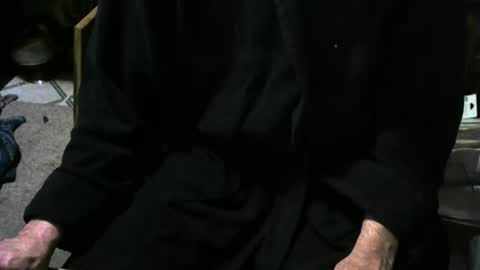 Snapshot of chefy999 chatting on 11-17-25, 03:34 chefy online show from 11-17-25, 03:34