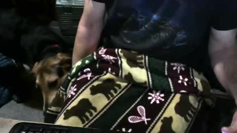 Snapshot of chefy999 chatting on 12-01-25, 12:10 chefy online show from 12-01-25, 12:10