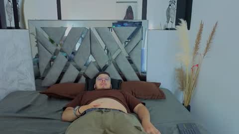   online show from 02-19-26, 04:19