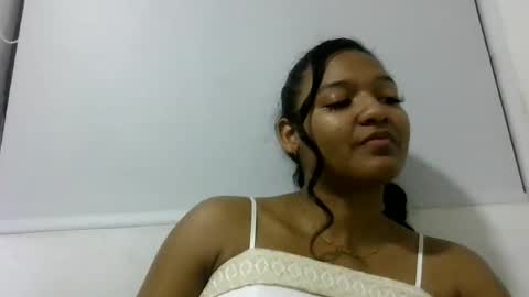 Snapshot of chelcym chatting on 05-11-26, 04:07 cherlcym online show from 05-11-26, 04:07
