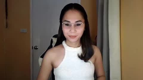 Snapshot of chelly4u69 chatting on 03-30-26, 01:50 chelly4u69 online show from 03-30-26, 01:50