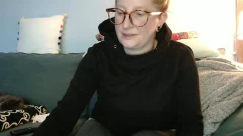 Snapshot of chelseasentra1 chatting on 12-16-24, 08:37 Chelsea online show from 12-16-24, 08:37