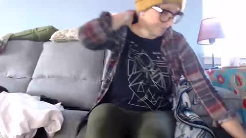 Snapshot of chelseasentra1 chatting on 10-18-25, 06:41 Chelsea online show from 10-18-25, 06:41