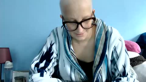 Snapshot of chelseasentra1 chatting on 10-21-25, 04:30 Chelsea online show from 10-21-25, 04:30