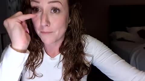 Snapshot of chelseelynn chatting on 01-01-25, 03:13 chelsee lynn online show from 01-01-25, 03:13