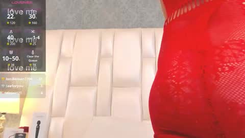 Snapshot of chelseylewis chatting on 11-08-25, 10:15 CHELSEYLEWIS online show from 11-08-25, 10:15