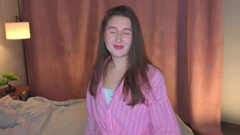 chelsiecleal online show from 10-20-25, 07:47