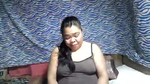 Snapshot of chenita_kits chatting on 10-15-25, 12:27 chenita_kits online show from 10-15-25, 12:27