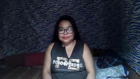 Snapshot of chenita_kits chatting on 11-17-25, 05:08 chenita_kits online show from 11-17-25, 05:08