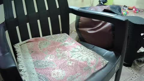 Snapshot of chennaihotboy chatting on 02-04-25, 09:17 Chennai boy online show from 02-04-25, 09:17