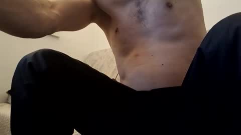 Snapshot of cherchefemme2 chatting on 03-16-26, 06:01 PutePourFemme online show from 03-16-26, 06:01