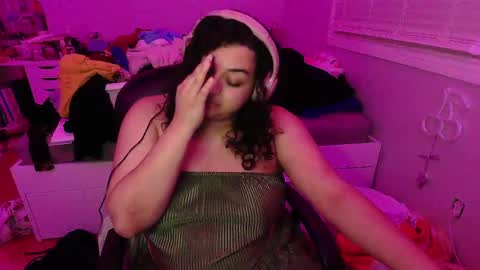 Snapshot of chericheesecake chatting on 09-25-25, 01:42 chericheesecake online show from 09-25-25, 01:42