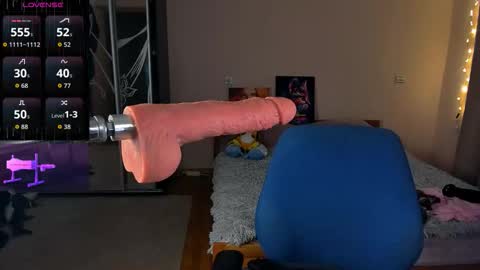 Emily online show from 11-03-25, 04:41