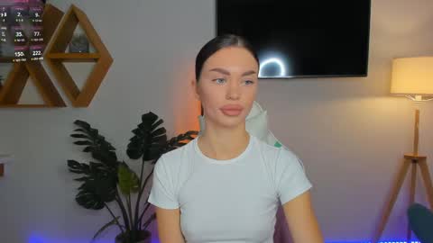 Snapshot of cherry__kiss chatting on 04-30-26, 06:31 Cherry Kiss online show from 04-30-26, 06:31