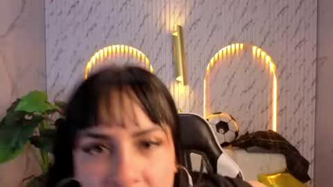 Snapshot of cherry_bloom_tx chatting on 07-12-26, 12:40 Follow me.. Live 730 to 1400 online show from 07-12-26, 12:40