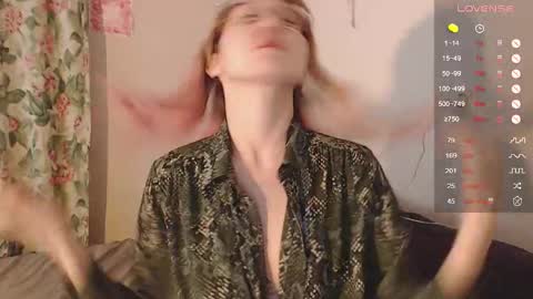 Cheryl online show from 09-28-25, 02:11