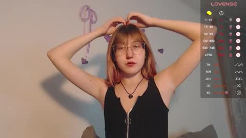 Cheryl online show from 10-26-25, 06:25