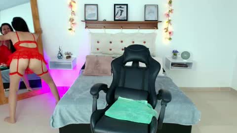 Snapshot of cherry_juicyxxx chatting on 10-15-25, 09:04 irene online show from 10-15-25, 09:04