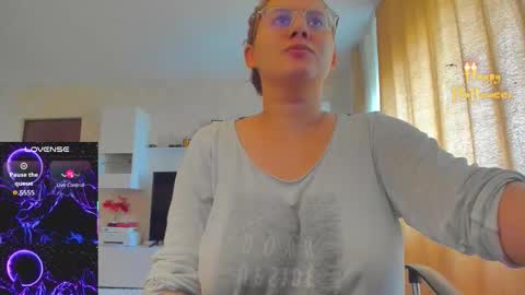 mayra online show from 10-23-25, 08:02