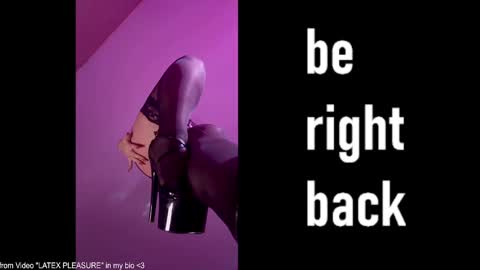 Snapshot of cherry_pie_88 chatting on 02-04-25, 01:06 Vanessa Ray STREAMING TIME everyday of the week - German time. except Saturday online show from 02-04-25, 01:06