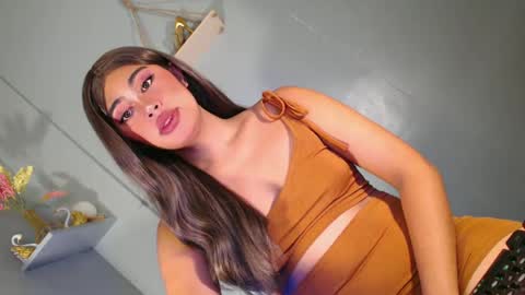 Snapshot of cherry_temptation28 chatting on 05-11-26, 12:22 marshmallow online show from 05-11-26, 12:22