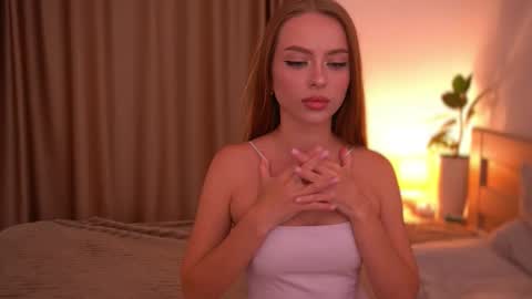 Snapshot of cherryblossom224 chatting on 09-14-25, 08:19 Alisha online show from 09-14-25, 08:19