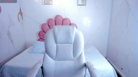 Cherry online show from 02-25-26, 12:37