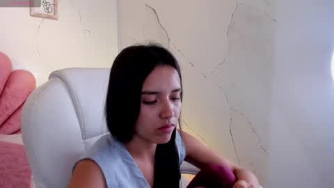 Cherry online show from 03-19-26, 01:04