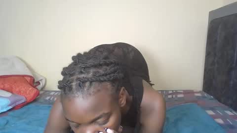 Snapshot of cherrye_bonny2 chatting on 05-16-26, 11:31 Cherry online show from 05-16-26, 11:31