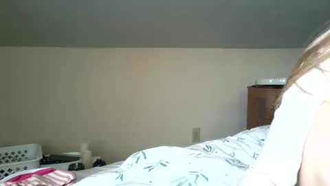 cherryflavorxx online show from 04-15-26, 07:58