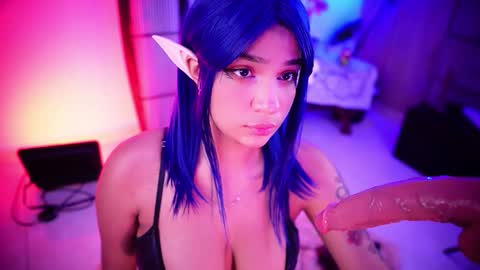 Cherry  online show from 12-18-25, 04:07