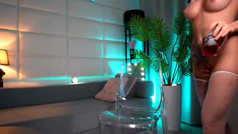 Snapshot of cherryjulia chatting on 11-18-25, 11:37 Julia online show from 11-18-25, 11:37