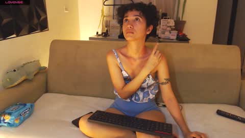 Snapshot of cherryl_b chatting on 01-28-25, 09:51 Cereza online show from 01-28-25, 09:51