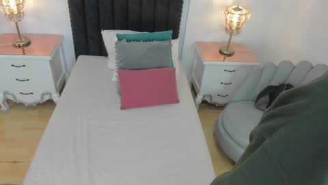 Cherry online show from 09-21-25, 12:07