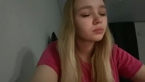 Snapshot of cherryleija chatting on 05-11-26, 06:38 Lei online show from 05-11-26, 06:38