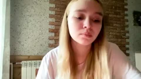 Snapshot of cherryleija chatting on 06-11-26, 05:49 Lei online show from 06-11-26, 05:49